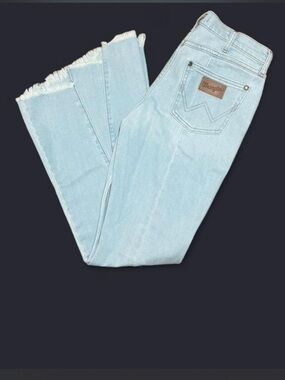 Wrangler Light Wash Wide Leg Jeans with Frayed Hem